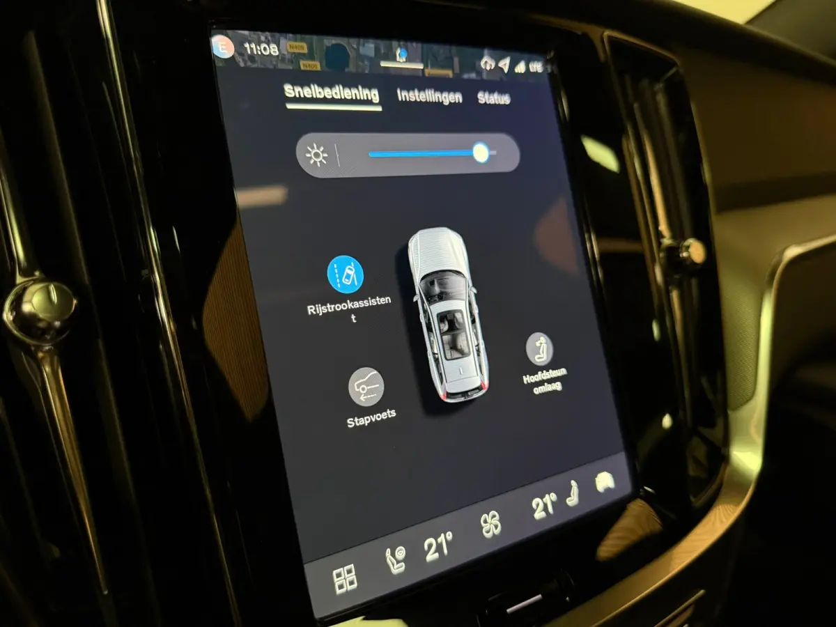 T8 AWD Recharge Plus Dark | Vol! | Schuifdak | Trekhaak | 360 Camera | Head-Up Display | 455pk | All Season banden | Harman Kardon | Adaptieve Cruise Control | Stoelverwarming voor+achter | 