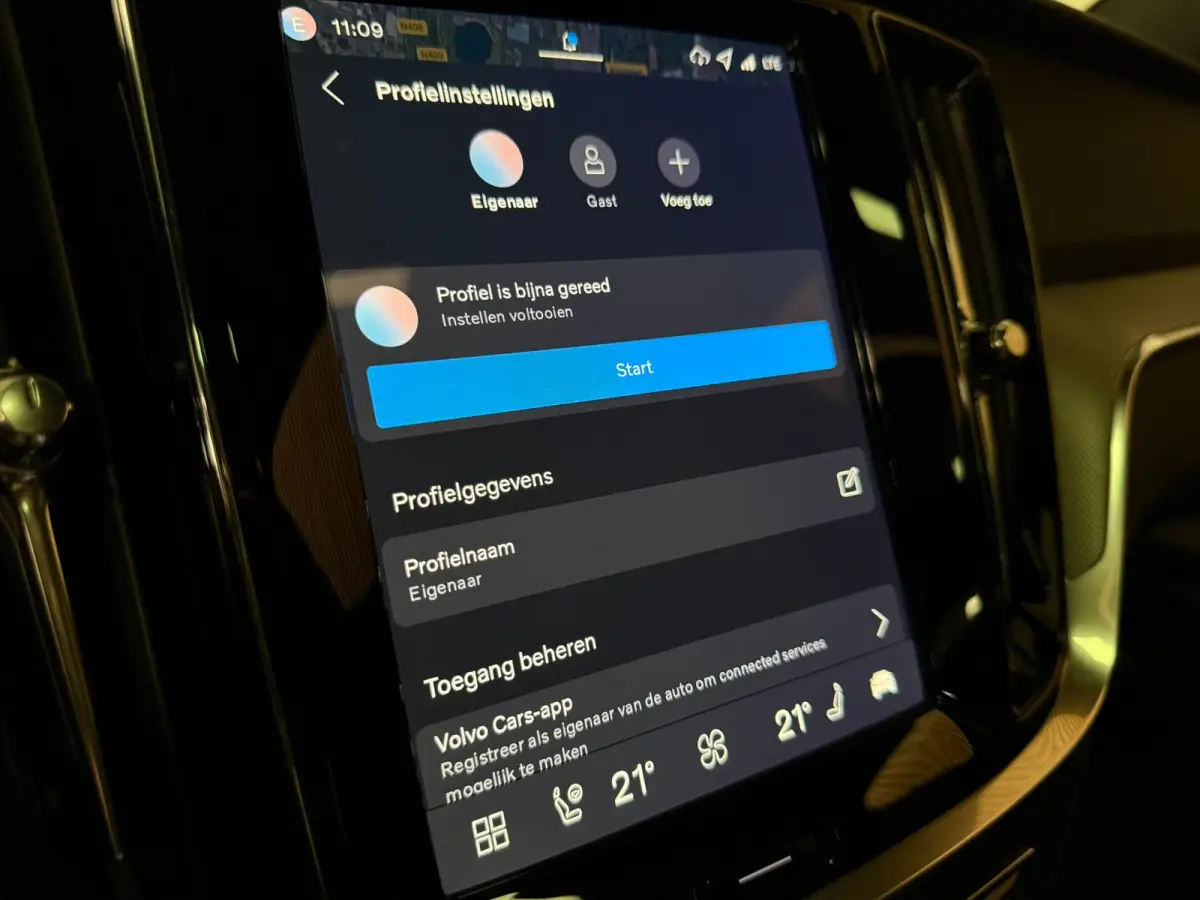 T8 AWD Recharge Plus Dark | Vol! | Schuifdak | Trekhaak | 360 Camera | Head-Up Display | 455pk | All Season banden | Harman Kardon | Adaptieve Cruise Control | Stoelverwarming voor+achter | 