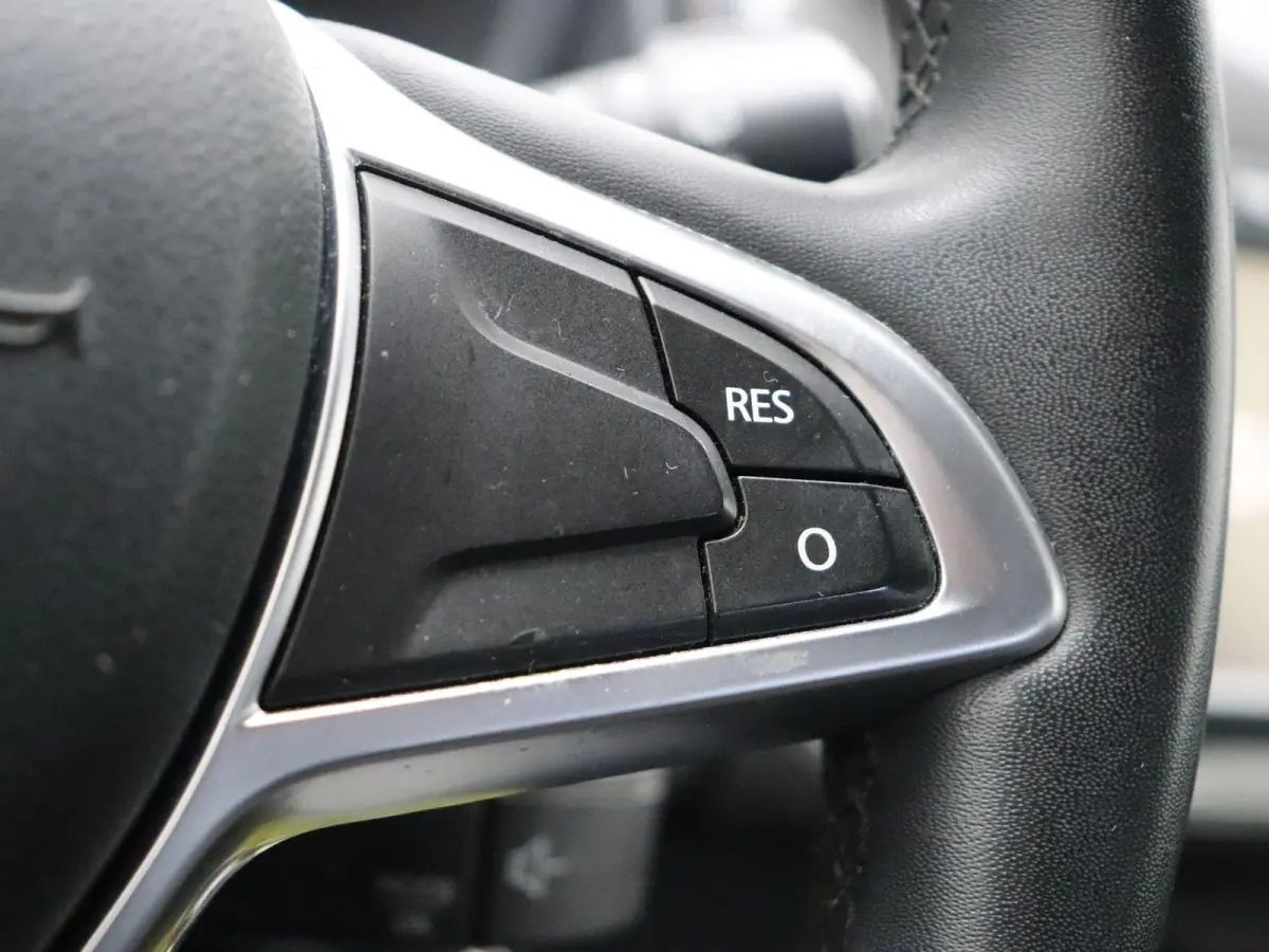 0.9 TCe SL | Trekhaak | Cruise Control | Airco | Navigatie |