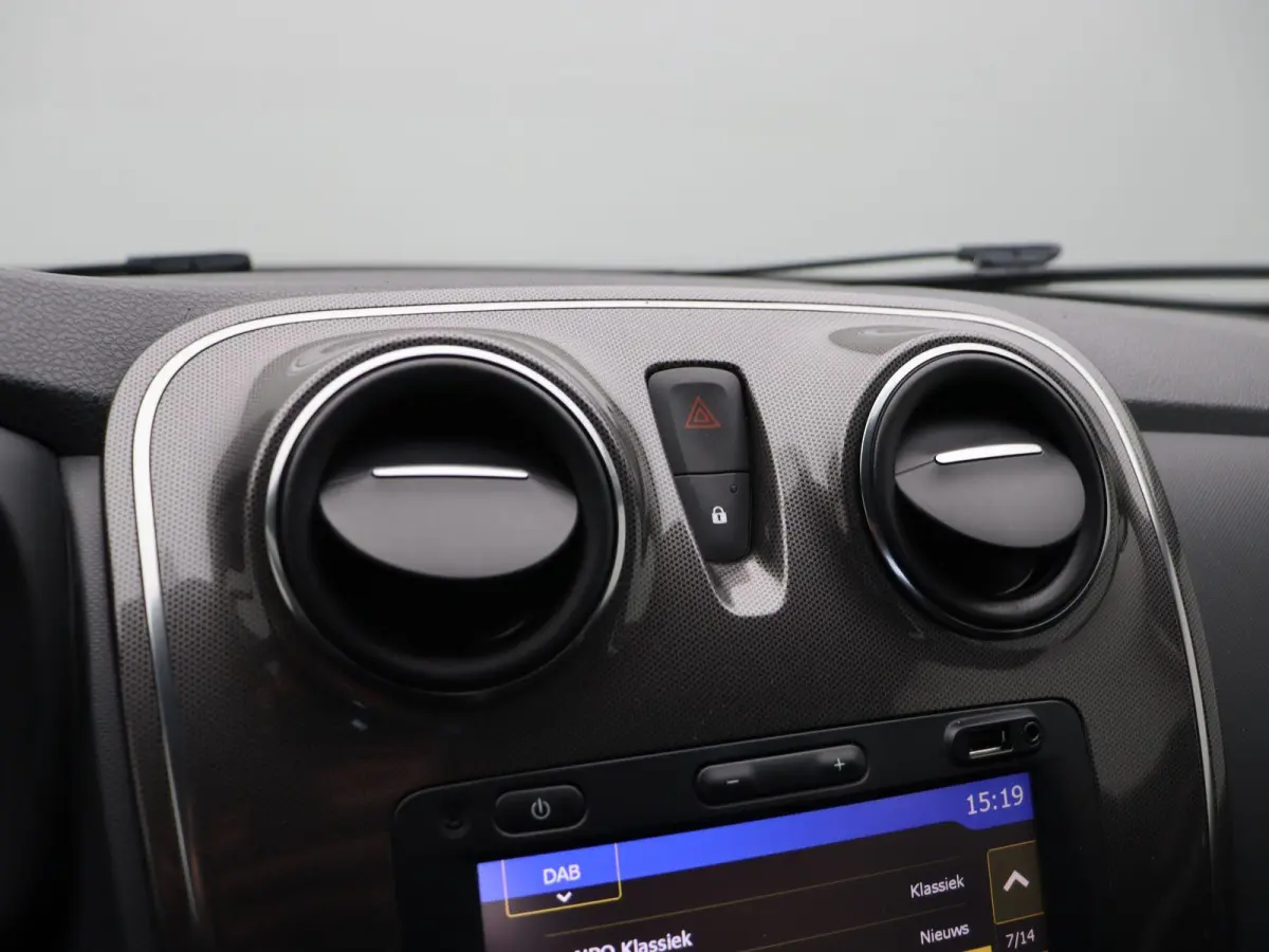 0.9 TCe SL | Trekhaak | Cruise Control | Airco | Navigatie |
