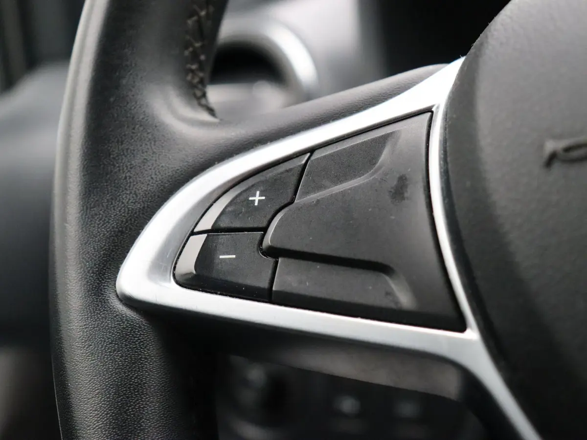 0.9 TCe SL | Trekhaak | Cruise Control | Airco | Navigatie |