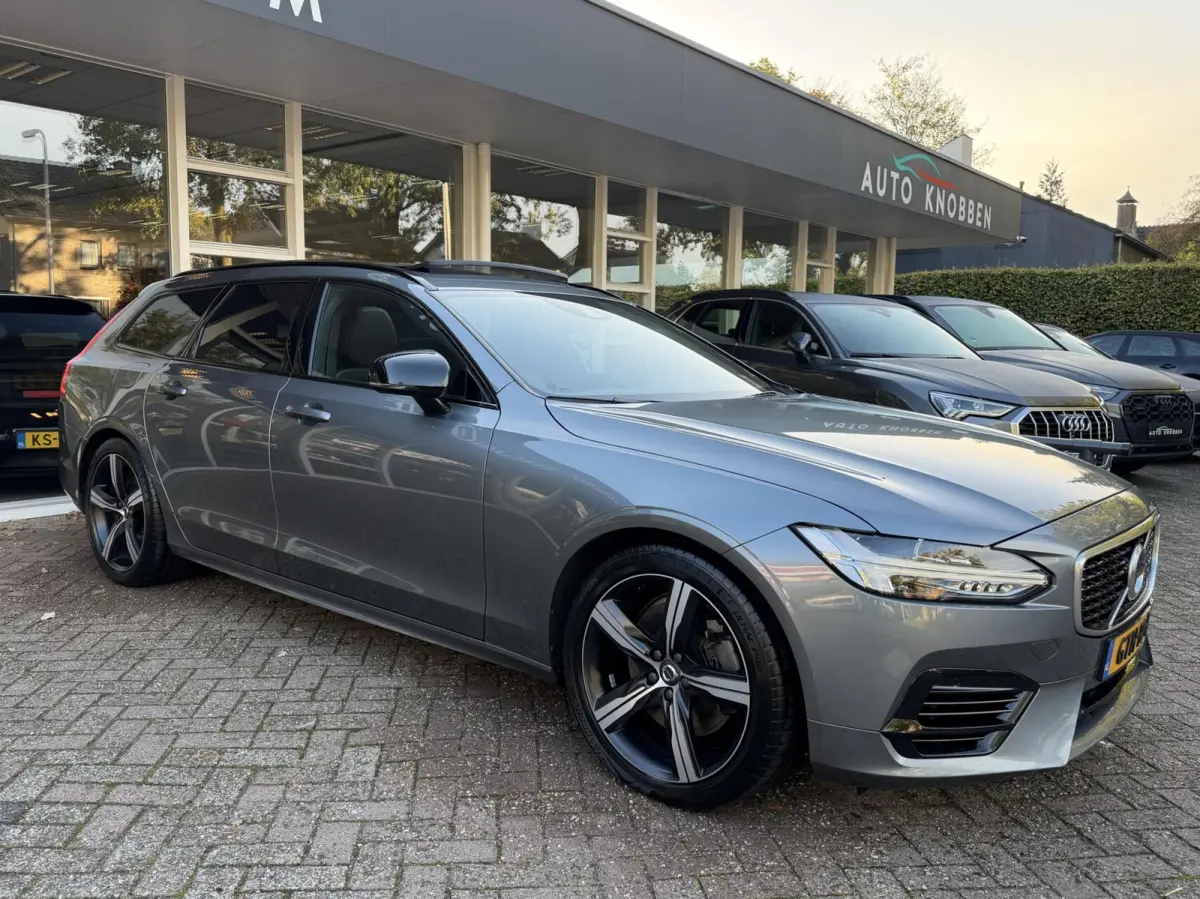 2.0 T8 AWD R-Design Leer, Pano, Camera..