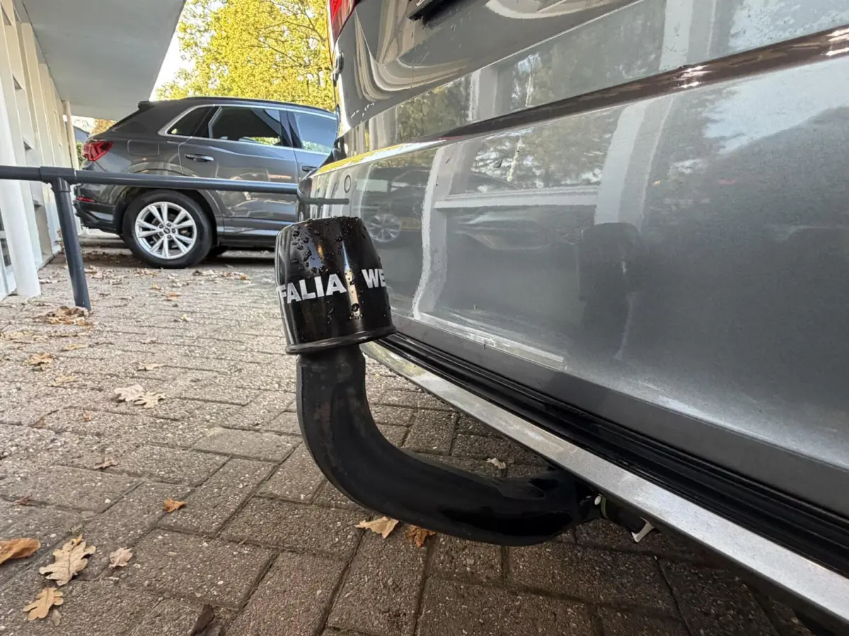 2.0 T8 AWD R-Design Leer, Pano, Camera..