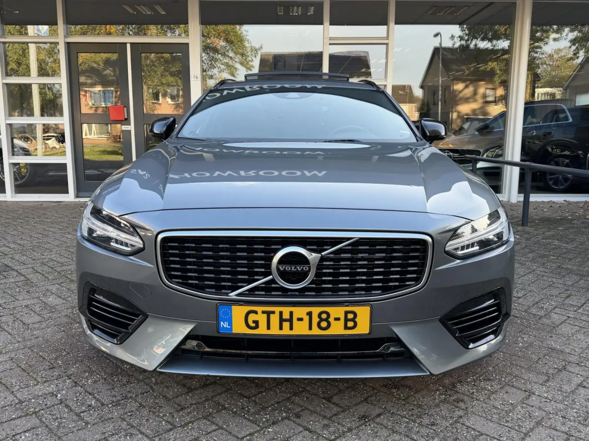 2.0 T8 AWD R-Design Leer, Pano, Camera..