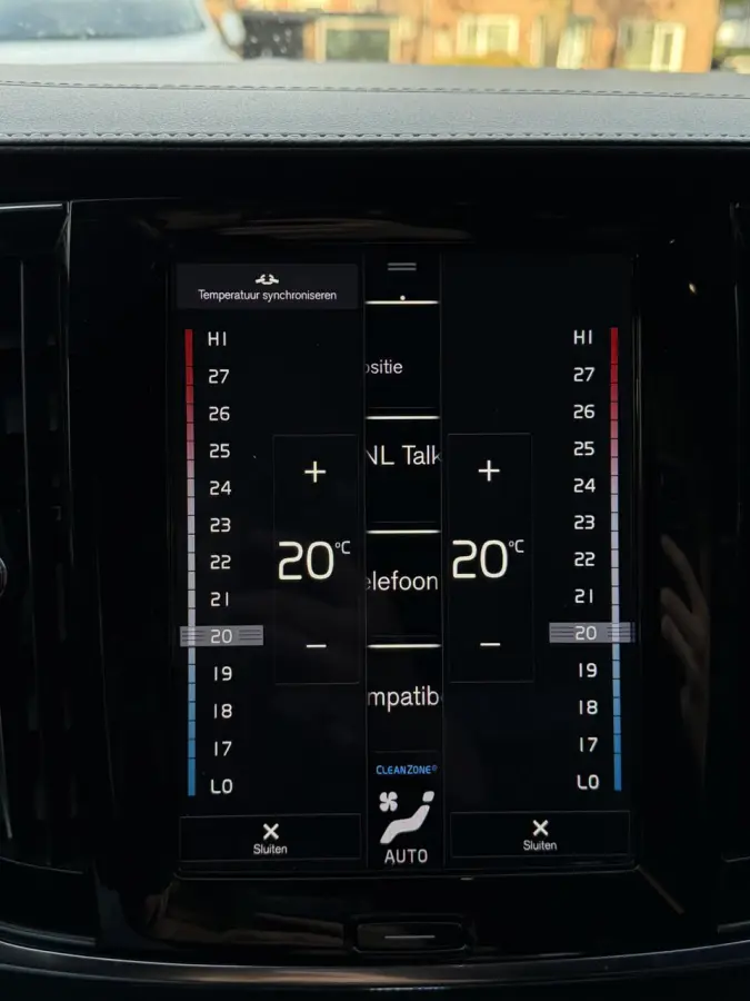 2.0 T8 AWD R-Design Leer, Pano, Camera..