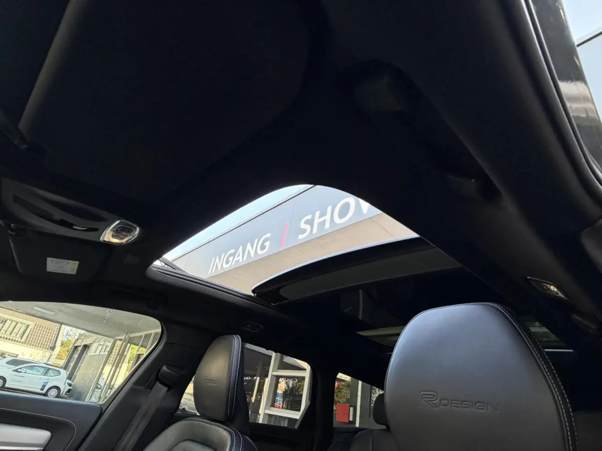 2.0 T8 AWD R-Design Leer, Pano, Camera..