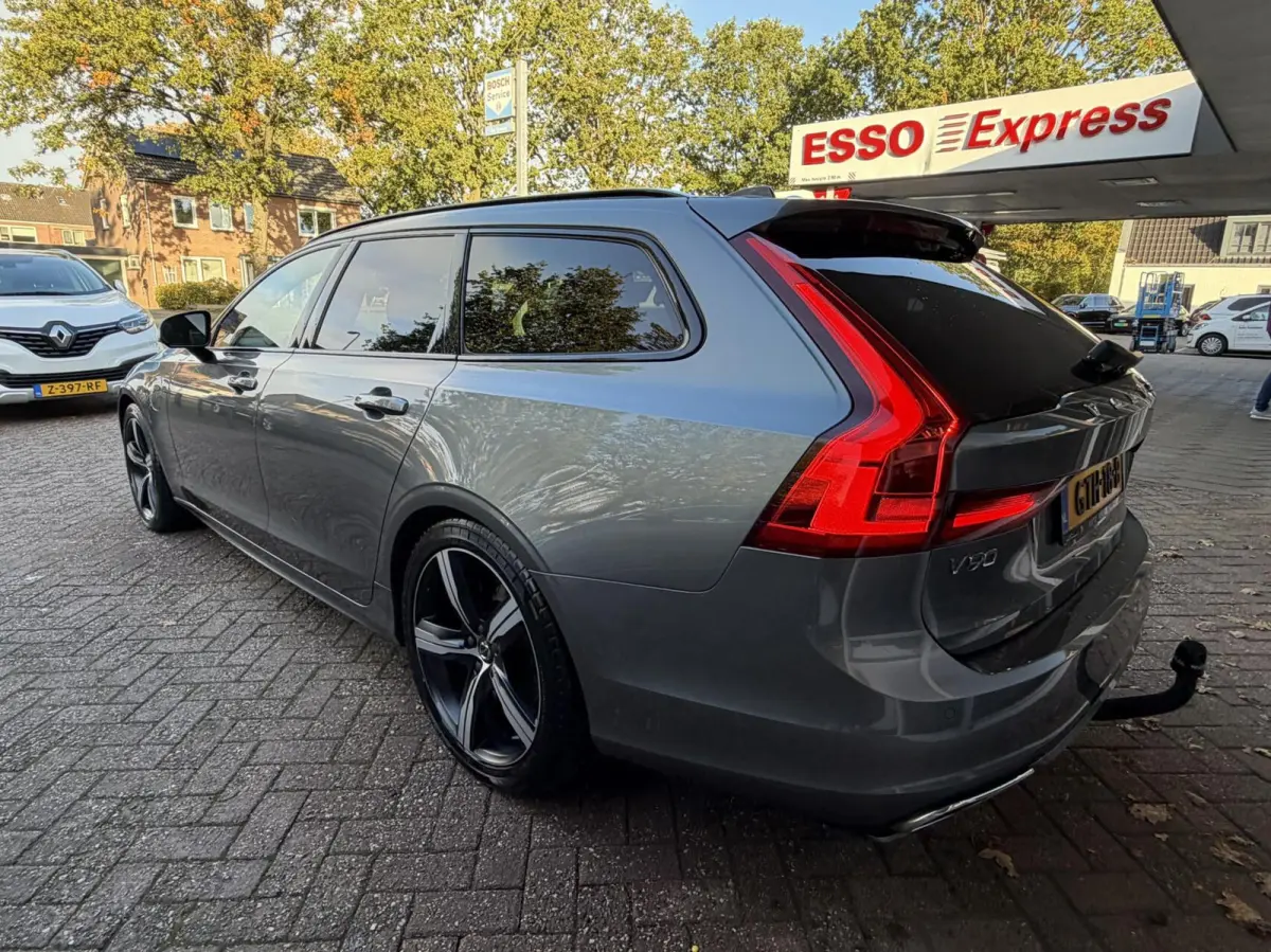 2.0 T8 AWD R-Design Leer, Pano, Camera..