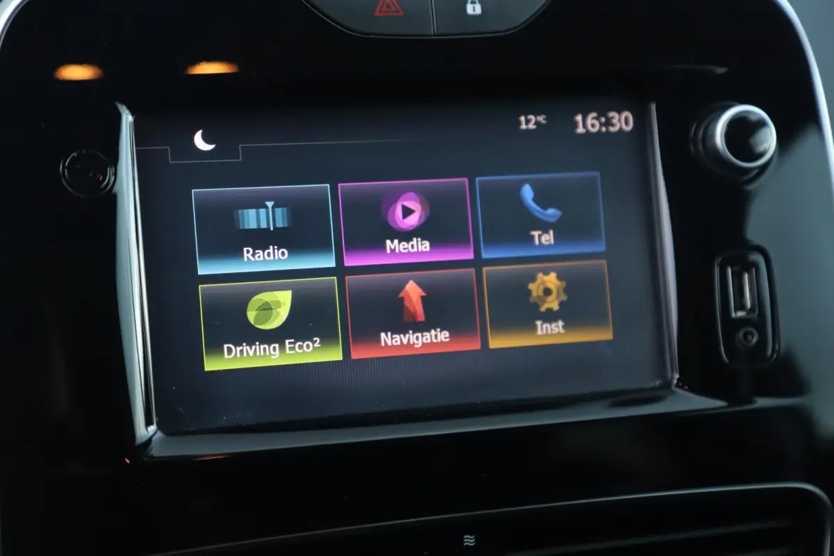 0.9 TCe Limited Navigatie Bluetooth Airco LMV Cruise Control Parkeersensor
