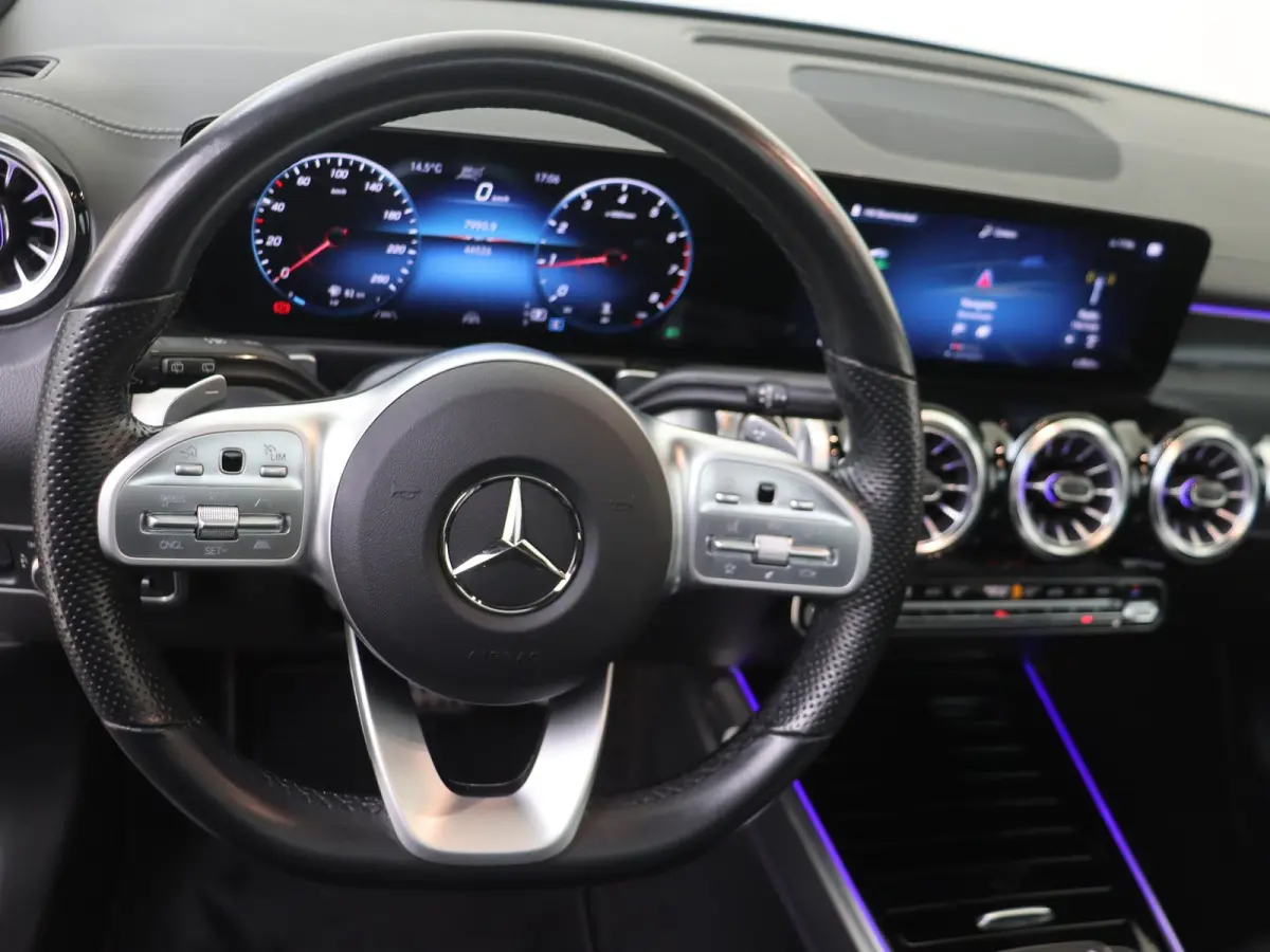 250 4MATIC Premium Plus /Panoramadak /Burmester /Memory stoelen /360 Camera /Leder