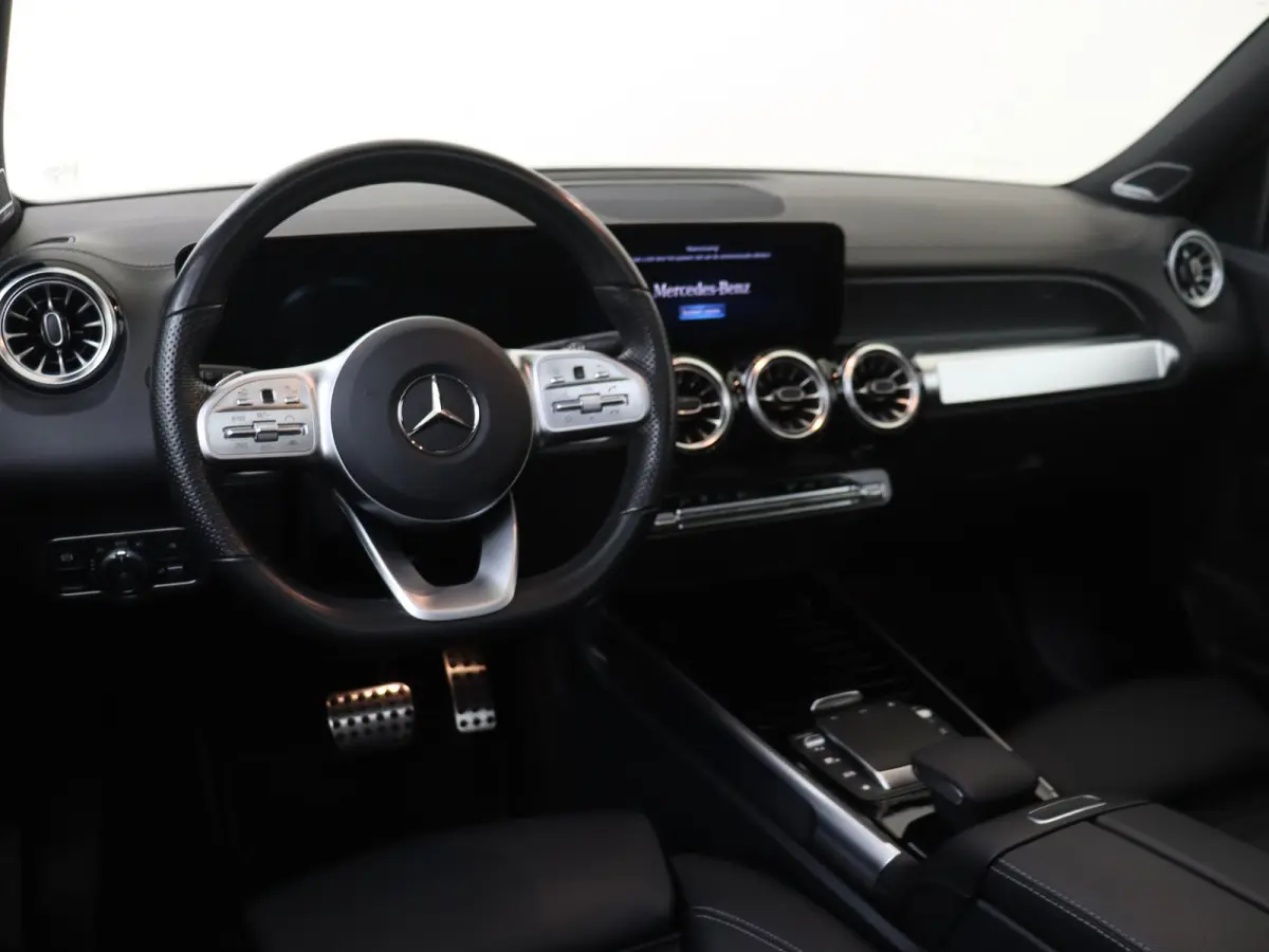 250 4MATIC Premium Plus /Panoramadak /Burmester /Memory stoelen /360 Camera /Leder