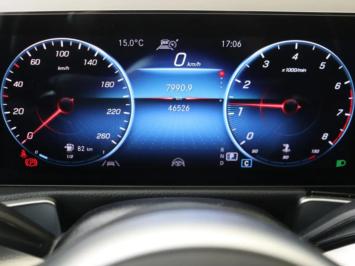 250 4MATIC Premium Plus /Panoramadak /Burmester /Memory stoelen /360 Camera /Leder