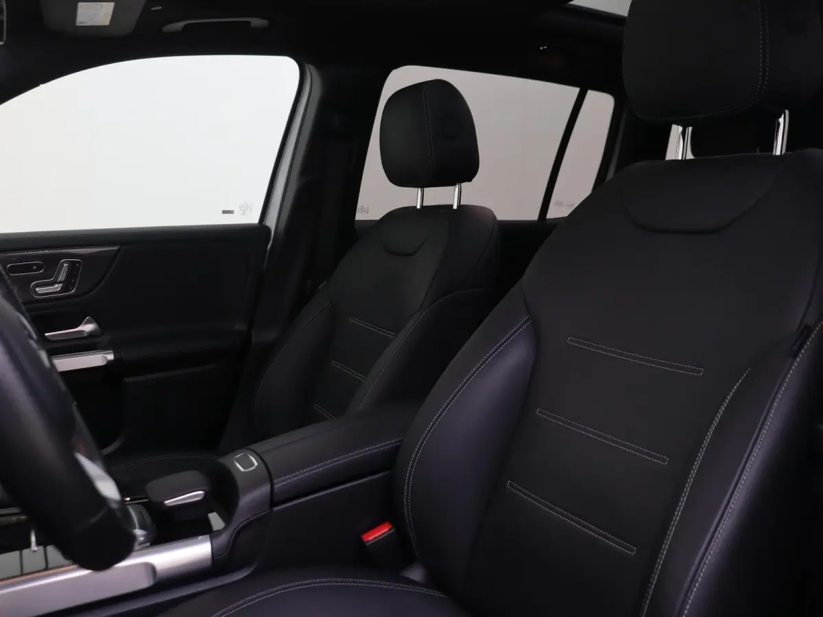 250 4MATIC Premium Plus /Panoramadak /Burmester /Memory stoelen /360 Camera /Leder