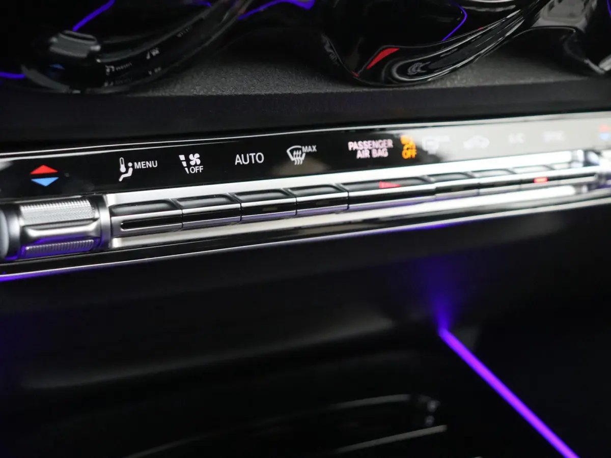 250 4MATIC Premium Plus /Panoramadak /Burmester /Memory stoelen /360 Camera /Leder