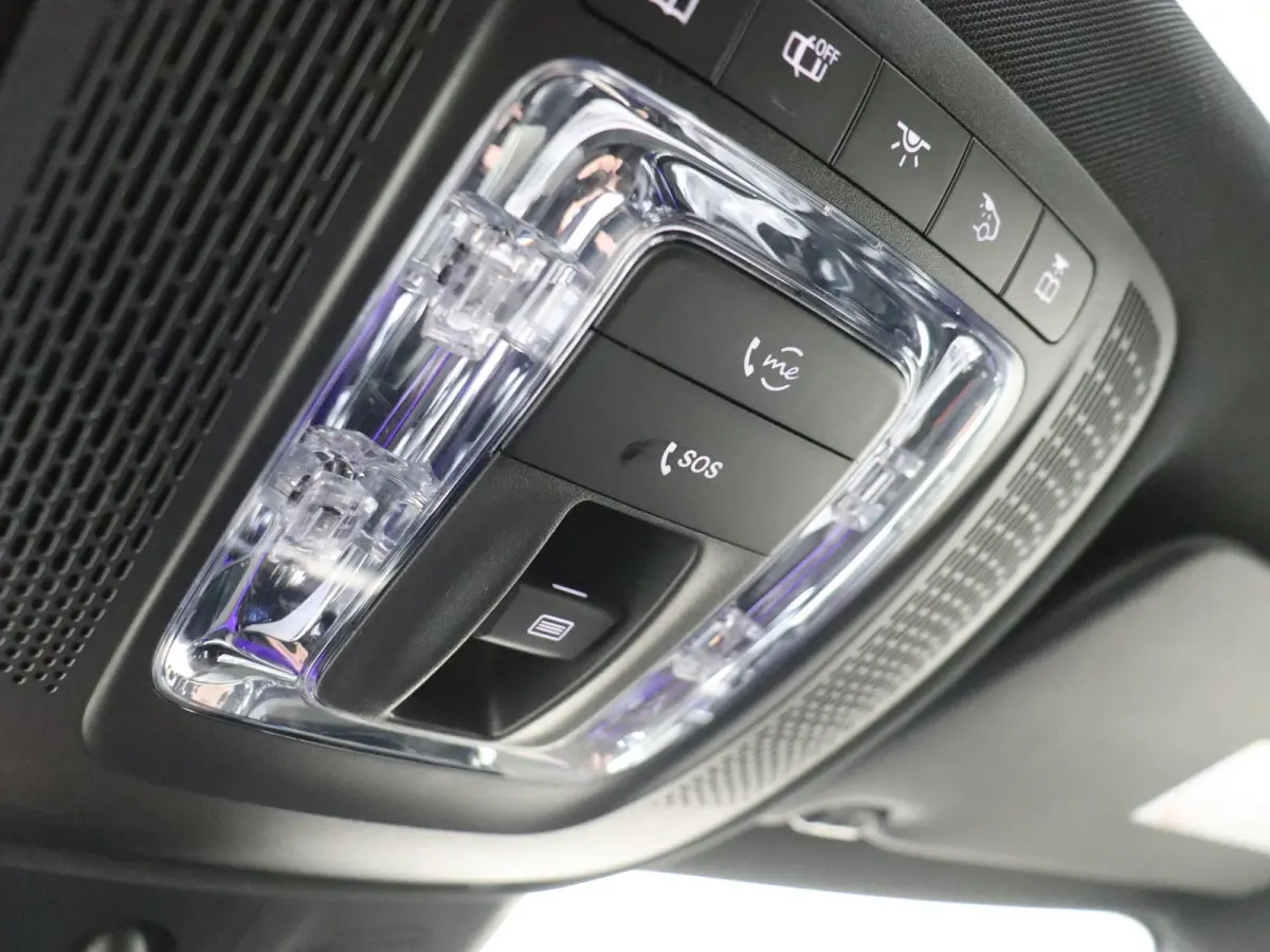 250 4MATIC Premium Plus /Panoramadak /Burmester /Memory stoelen /360 Camera /Leder