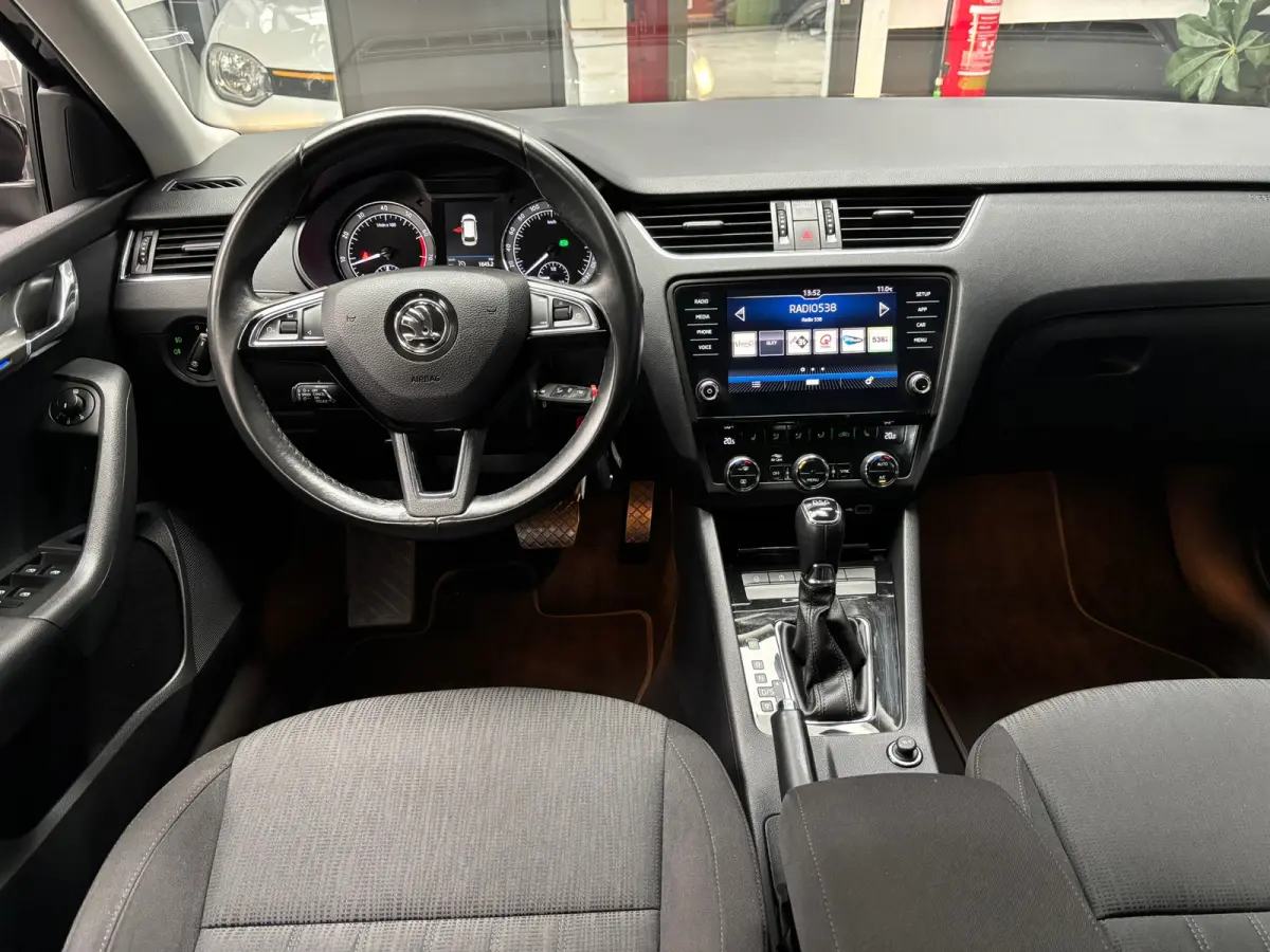 1.5 TSI Greentech Business Edition Plus / Carplay