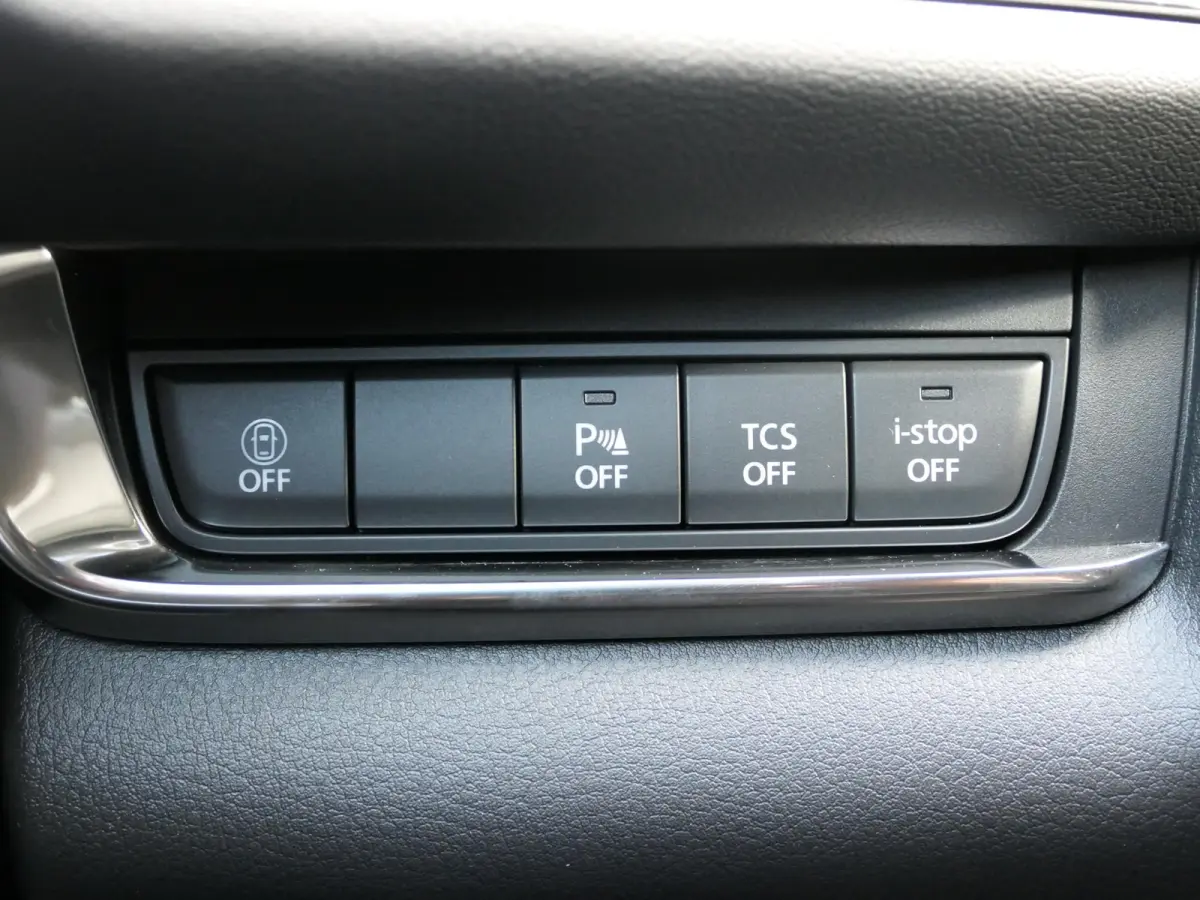 2.0 e-SkyActiv-G M Hybrid Exclusive-line | Trekhaak | Head-up display | Leder | Memory | Elektrische achterklep | Apple-/Android Carplay | Dodehoek detectie | Stuur-/Stoelverwarming | Achter