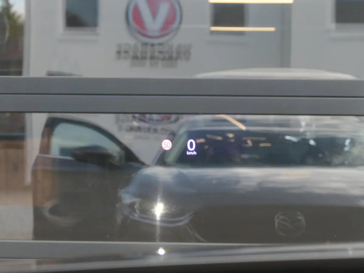 2.0 e-SkyActiv-G M Hybrid Exclusive-line | Trekhaak | Head-up display | Leder | Memory | Elektrische achterklep | Apple-/Android Carplay | Dodehoek detectie | Stuur-/Stoelverwarming | Achter