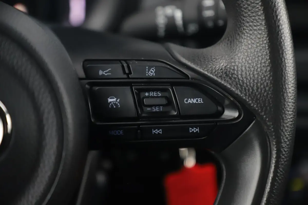 1.0 VVT-i MT Quiet Edition Airco Adaptive Cruise Control Rijstrooksensor