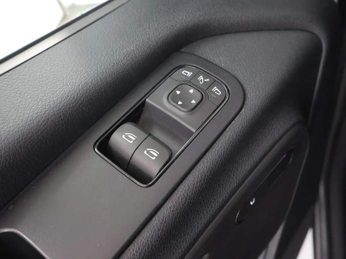 317 CDI | AUT. | L2 H2 | PRO | LED KOPLAMPEN | NAVIGATIE | PARKEERCAMERA | STOELVERWARMING | 3-ZITS | CERTIFIED