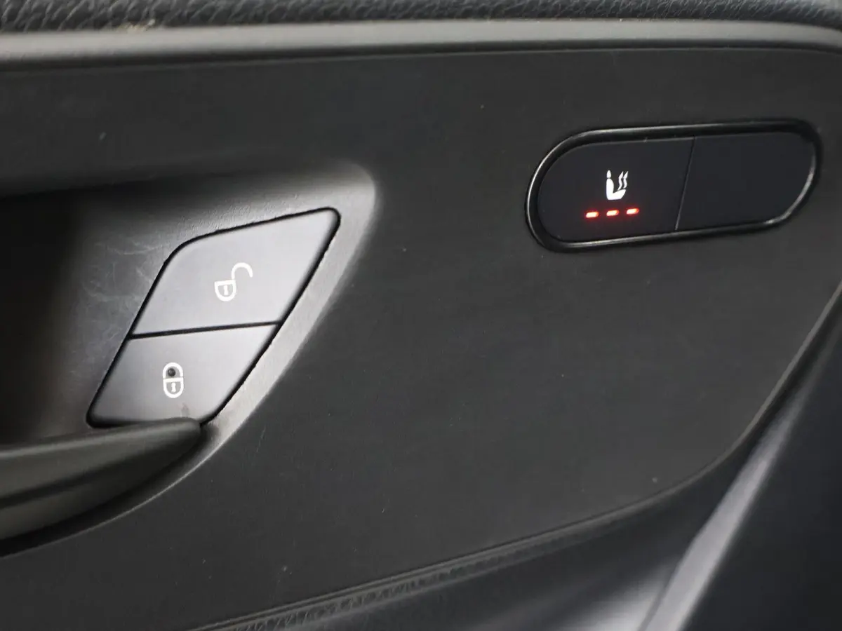 317 CDI | AUT. | L2 H2 | PRO | LED KOPLAMPEN | NAVIGATIE | PARKEERCAMERA | STOELVERWARMING | 3-ZITS | CERTIFIED