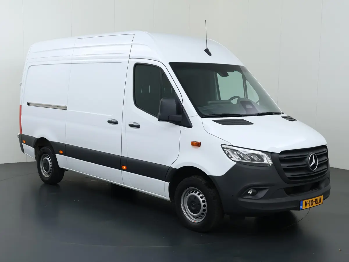 317 CDI | AUT. | L2 H2 | PRO | LED KOPLAMPEN | NAVIGATIE | PARKEERCAMERA | STOELVERWARMING | 3-ZITS | CERTIFIED