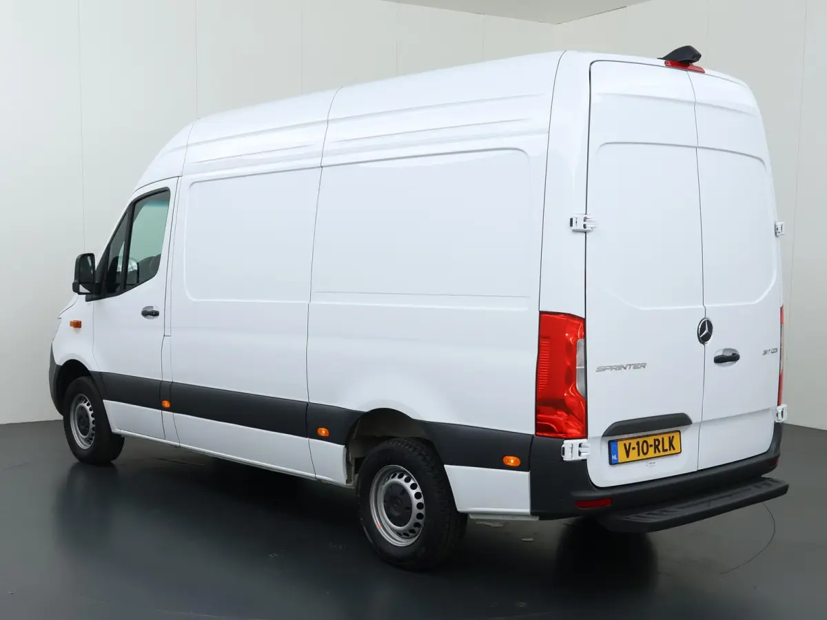 317 CDI | AUT. | L2 H2 | PRO | LED KOPLAMPEN | NAVIGATIE | PARKEERCAMERA | STOELVERWARMING | 3-ZITS | CERTIFIED