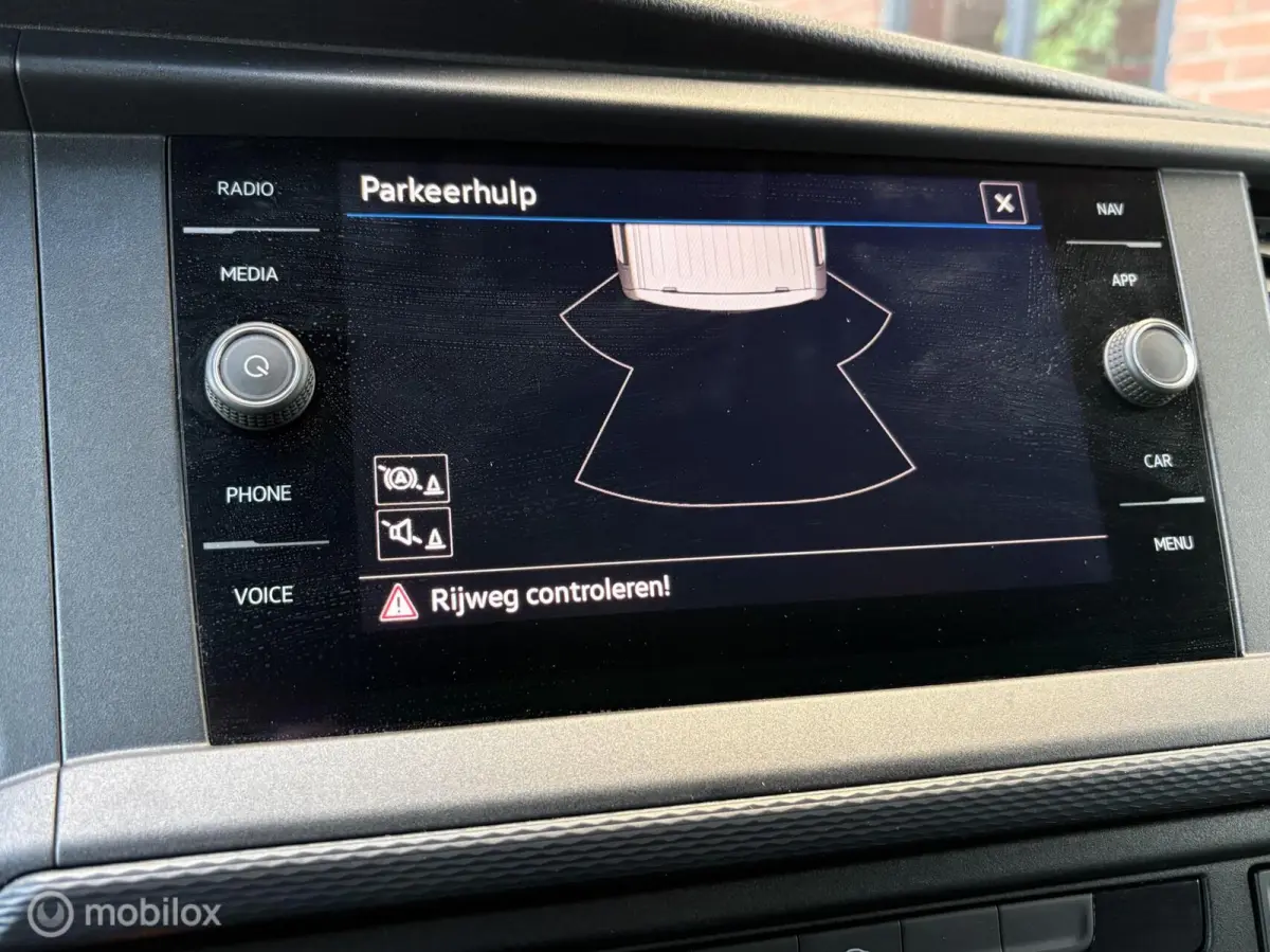2.0 TDI 150 pk DSG L1H1 28 Automaat Navi Carplay