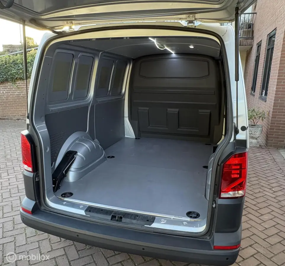 2.0 TDI 150 pk DSG L1H1 28 Automaat Navi Carplay