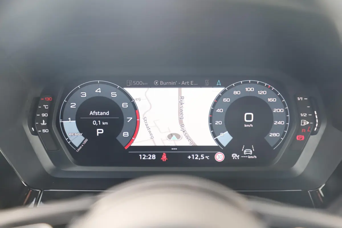 30 TFSI Business edition Automaat Trekhaak Virtual Cockpit 17 inch LMV Navigatie Achteruitrijcamera Carplay Android Climate Adaptive Cruise