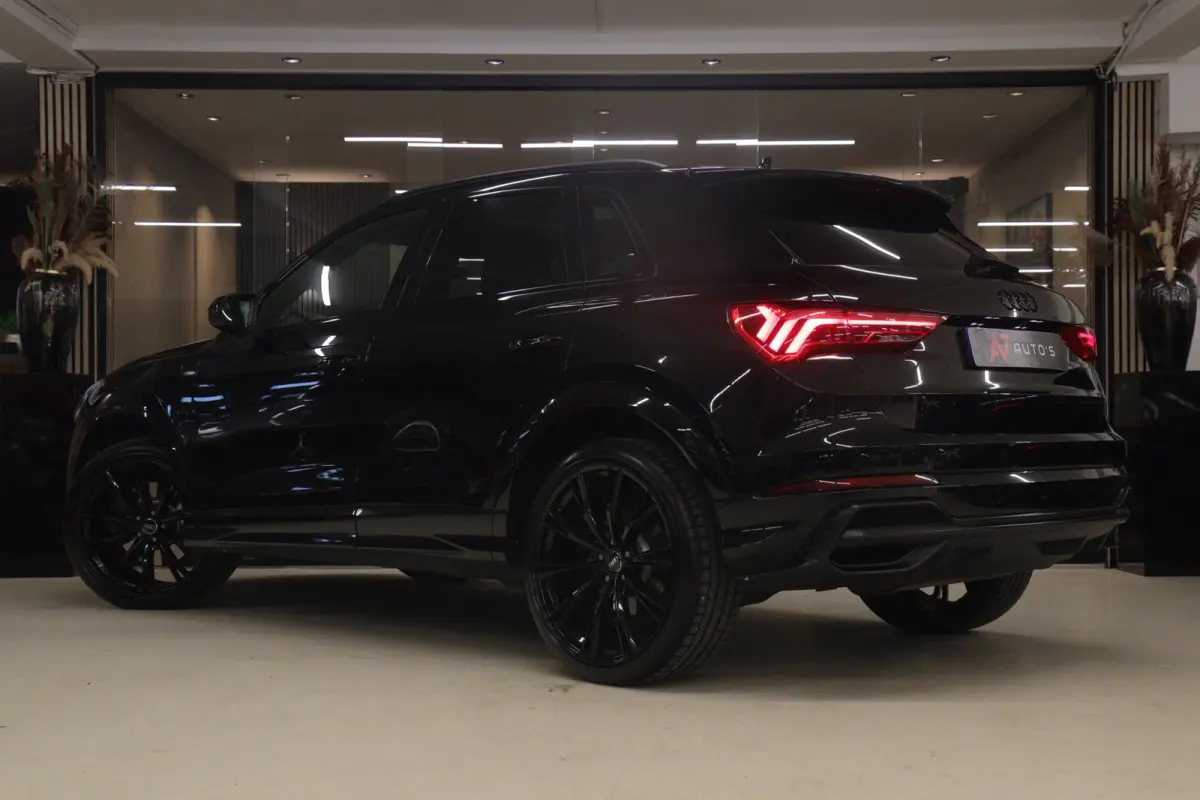 45 TFSI e S Edition 3X S-Line /PANO/KEYLES/STOELV/BOMVOL