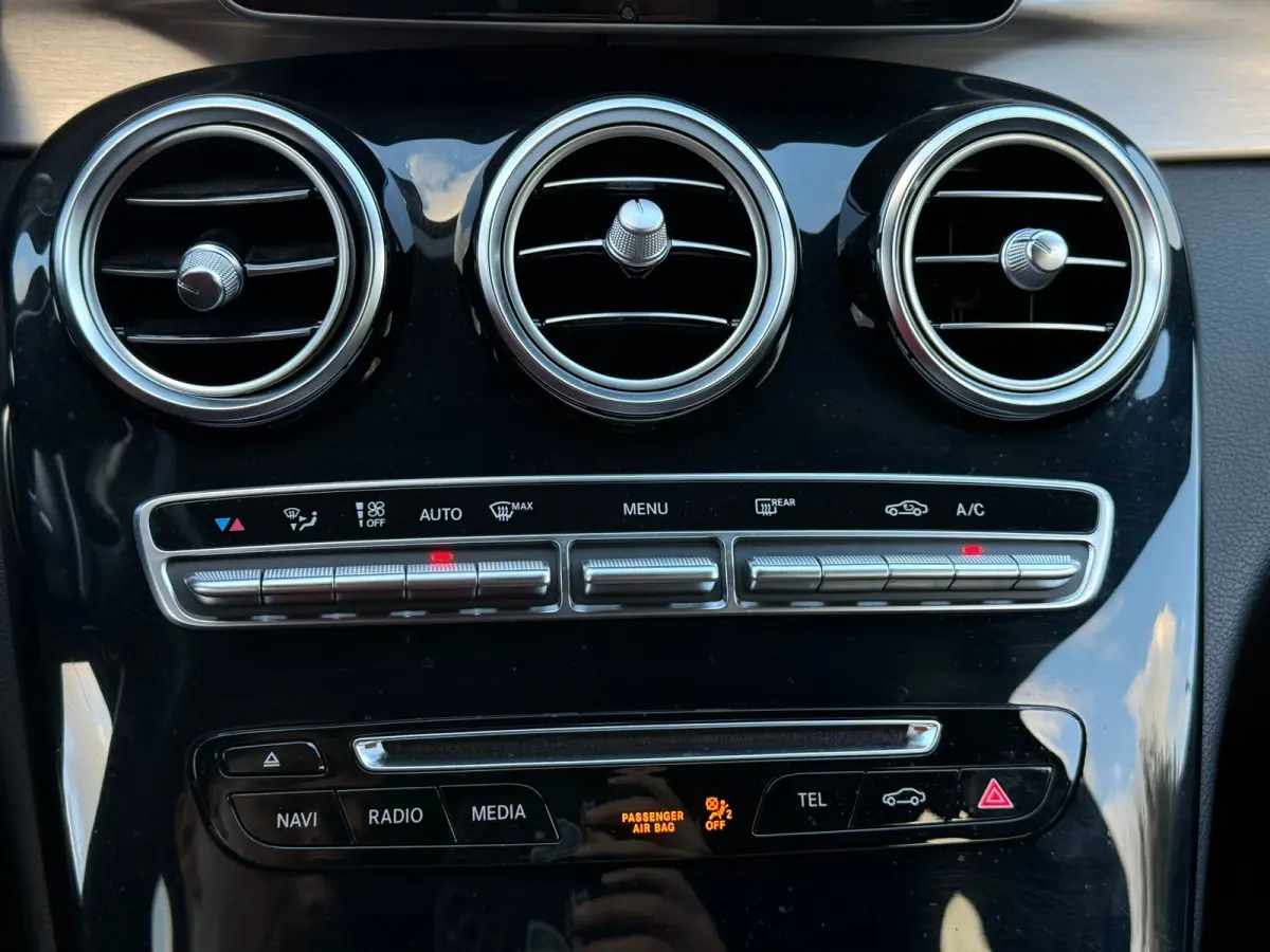 180 Business Solution AMG Plus Upgrade Edition l Camera l 9 Traps l Facelift l Volledig Dealer OH l