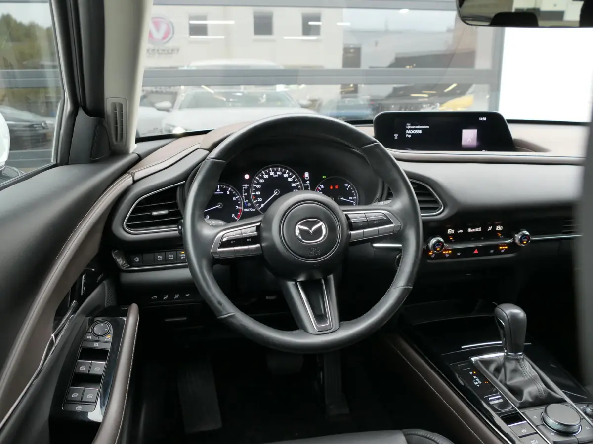 2.0 e-SkyActiv-G M Hybrid Sportive | BOSE | Head-up display | Leder | Memory | Elektrische achterklep | Apple-/Android Carplay | Dodehoek detectie | Stuur-/Stoelverwarming | Achteruitrijcame