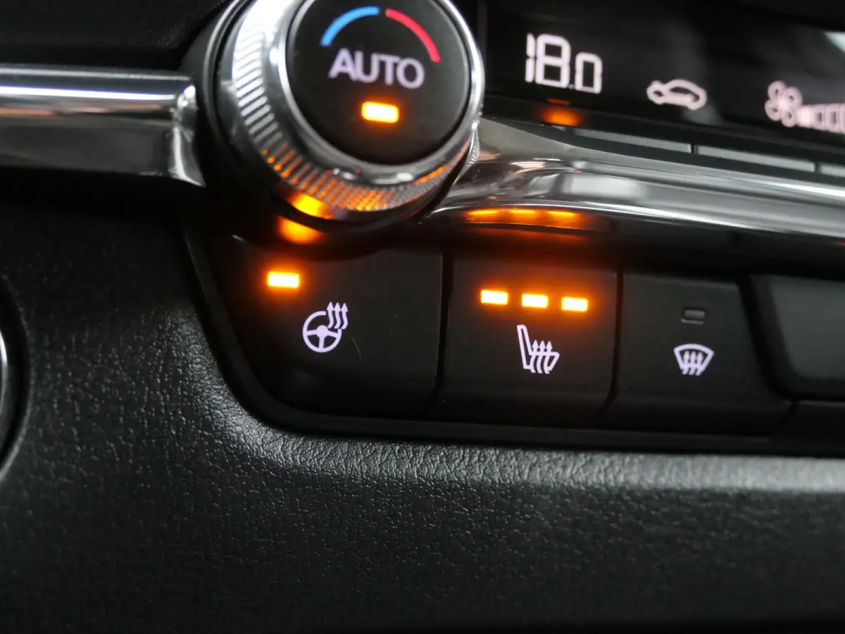 2.0 e-SkyActiv-G M Hybrid Sportive | BOSE | Head-up display | Leder | Memory | Elektrische achterklep | Apple-/Android Carplay | Dodehoek detectie | Stuur-/Stoelverwarming | Achteruitrijcame