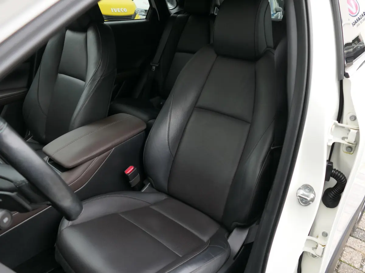 2.0 e-SkyActiv-G M Hybrid Sportive | BOSE | Head-up display | Leder | Memory | Elektrische achterklep | Apple-/Android Carplay | Dodehoek detectie | Stuur-/Stoelverwarming | Achteruitrijcame