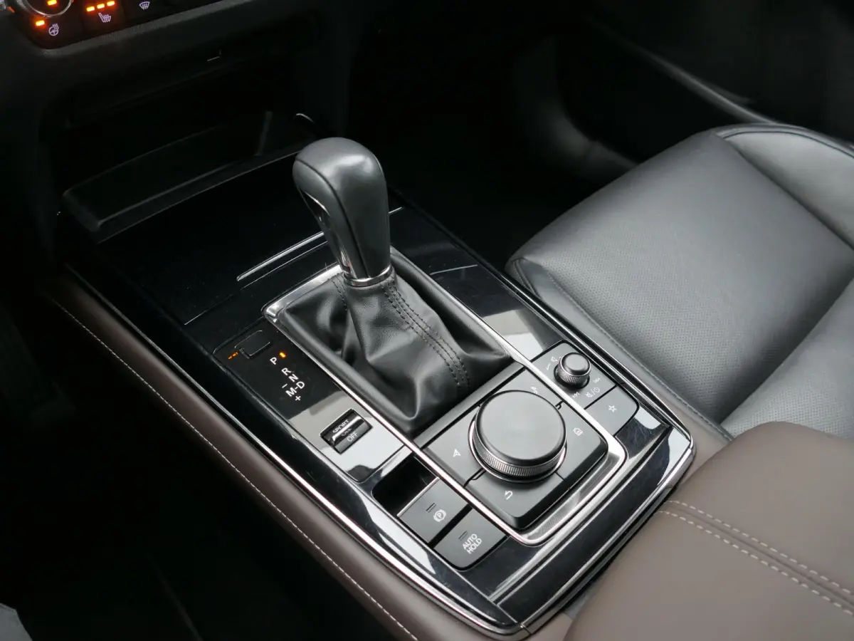 2.0 e-SkyActiv-G M Hybrid Sportive | BOSE | Head-up display | Leder | Memory | Elektrische achterklep | Apple-/Android Carplay | Dodehoek detectie | Stuur-/Stoelverwarming | Achteruitrijcame