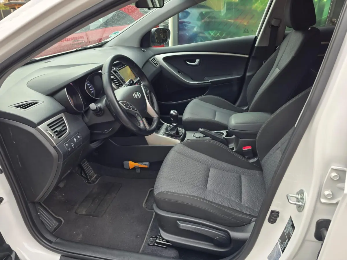1.6 GDI i-Motion Plus | NIEUWE APK | NAVI | CAMERA | CRUISE | LMV | GOED ONDERHOUDEN |