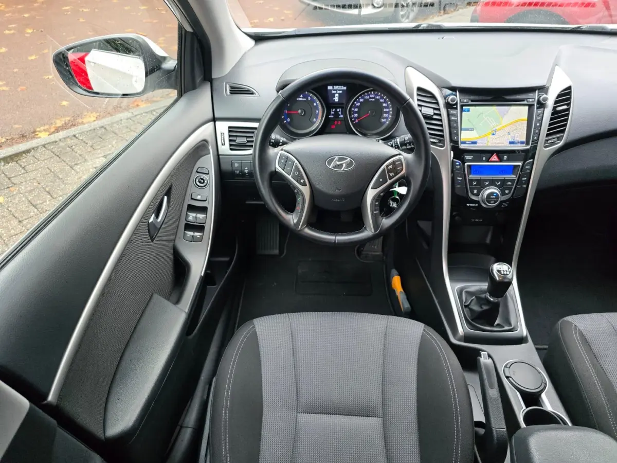 1.6 GDI i-Motion Plus | NIEUWE APK | NAVI | CAMERA | CRUISE | LMV | GOED ONDERHOUDEN |