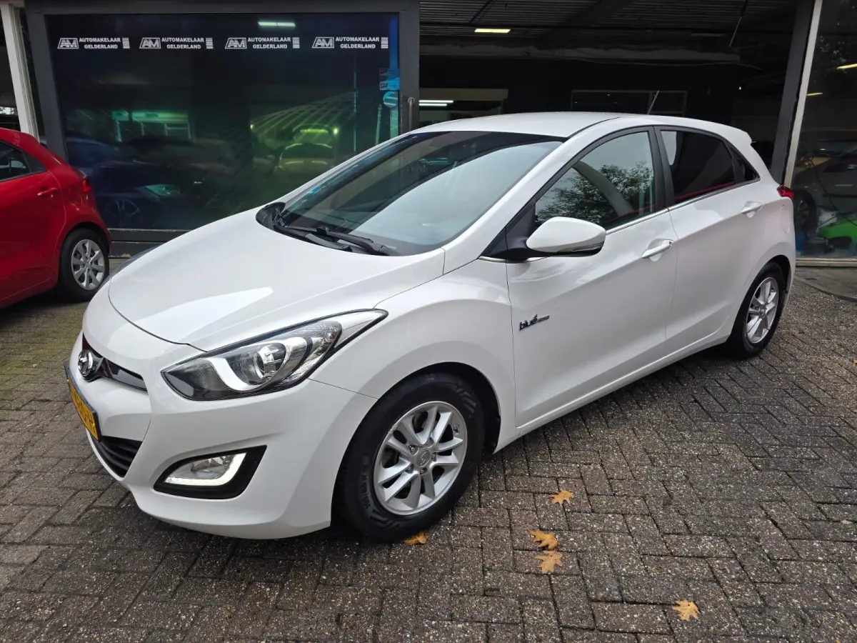 1.6 GDI i-Motion Plus | NIEUWE APK | NAVI | CAMERA | CRUISE | LMV | GOED ONDERHOUDEN |