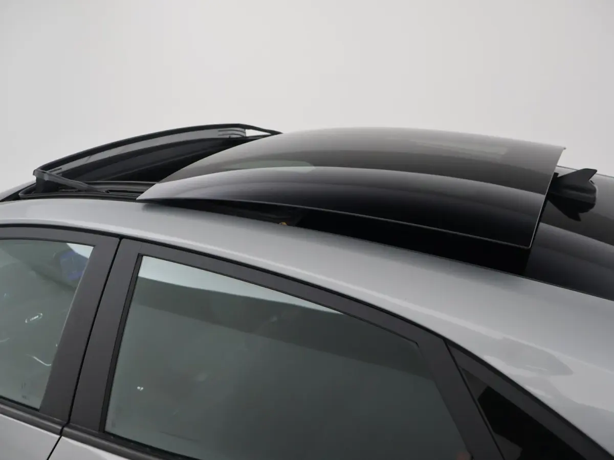 1.0 EB ST-LINE AUT. + PANORAMA | 17 INCH | APPLE CARPLAY | LED