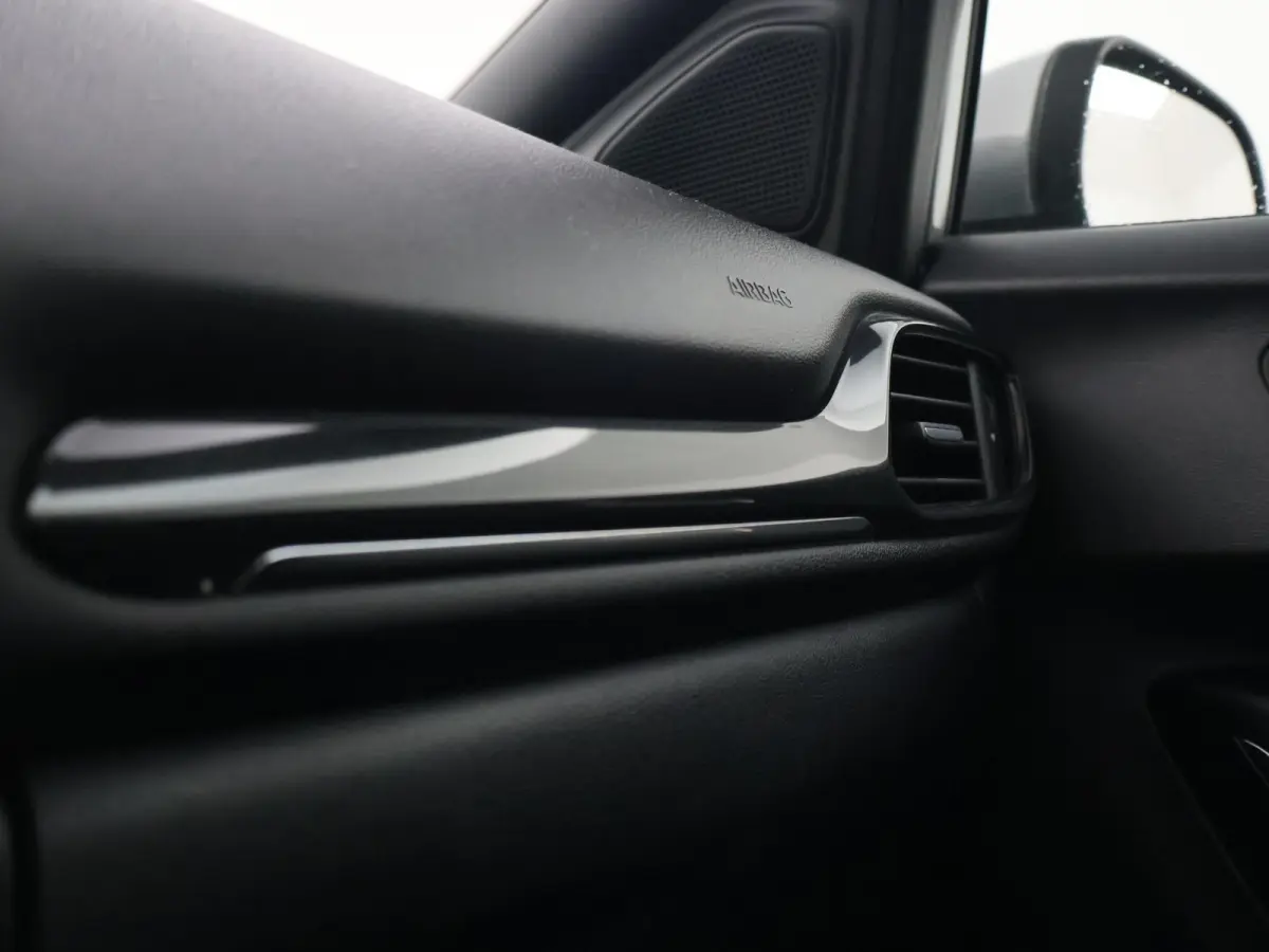 1.0 EB ST-LINE AUT. + PANORAMA | 17 INCH | APPLE CARPLAY | LED