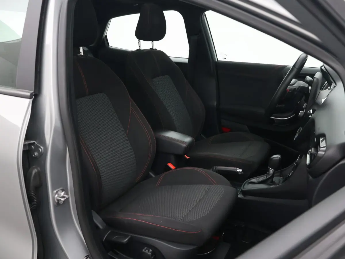 1.0 EB ST-LINE AUT. + PANORAMA | 17 INCH | APPLE CARPLAY | LED
