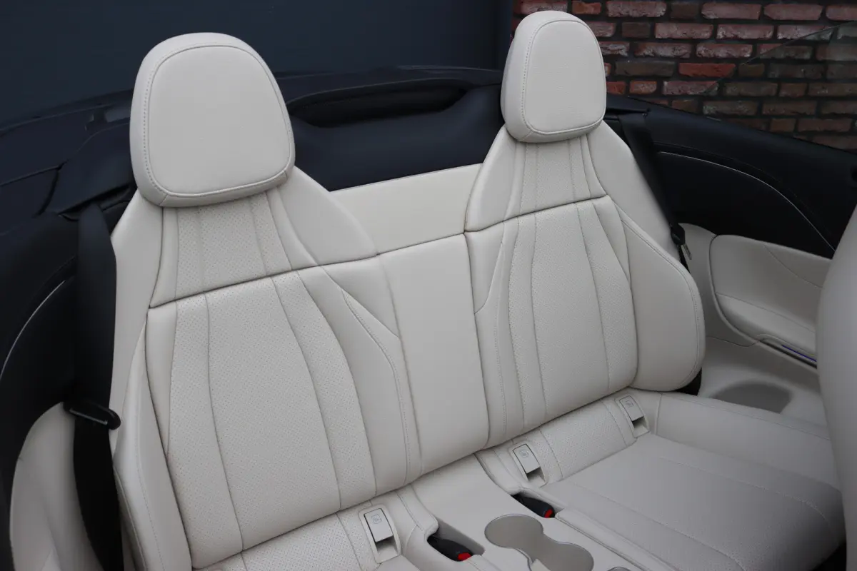 180 AMG Line | Distronic | Airscarf | Memory | Keyless Go | Cabriocomfortpakket | Verwarmd Stuurwiel | Surround Camera | Augmented Reality |