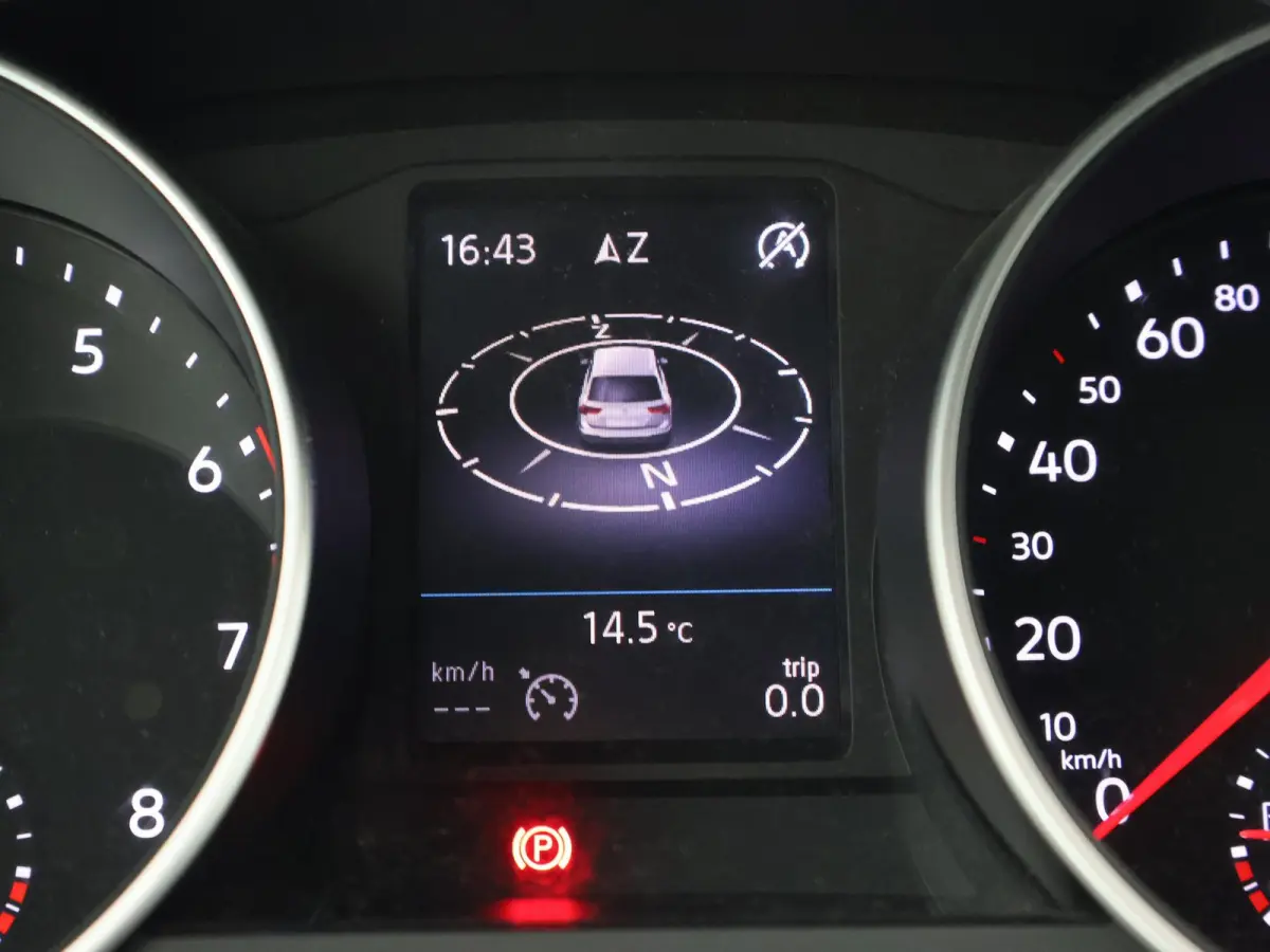 1.4 TSI + HEAD-UP DISPLAY | ADAPTIVE CRUISE | CAMERA | ELEKTR. ACHTERKLEP | STOELVERWARMING