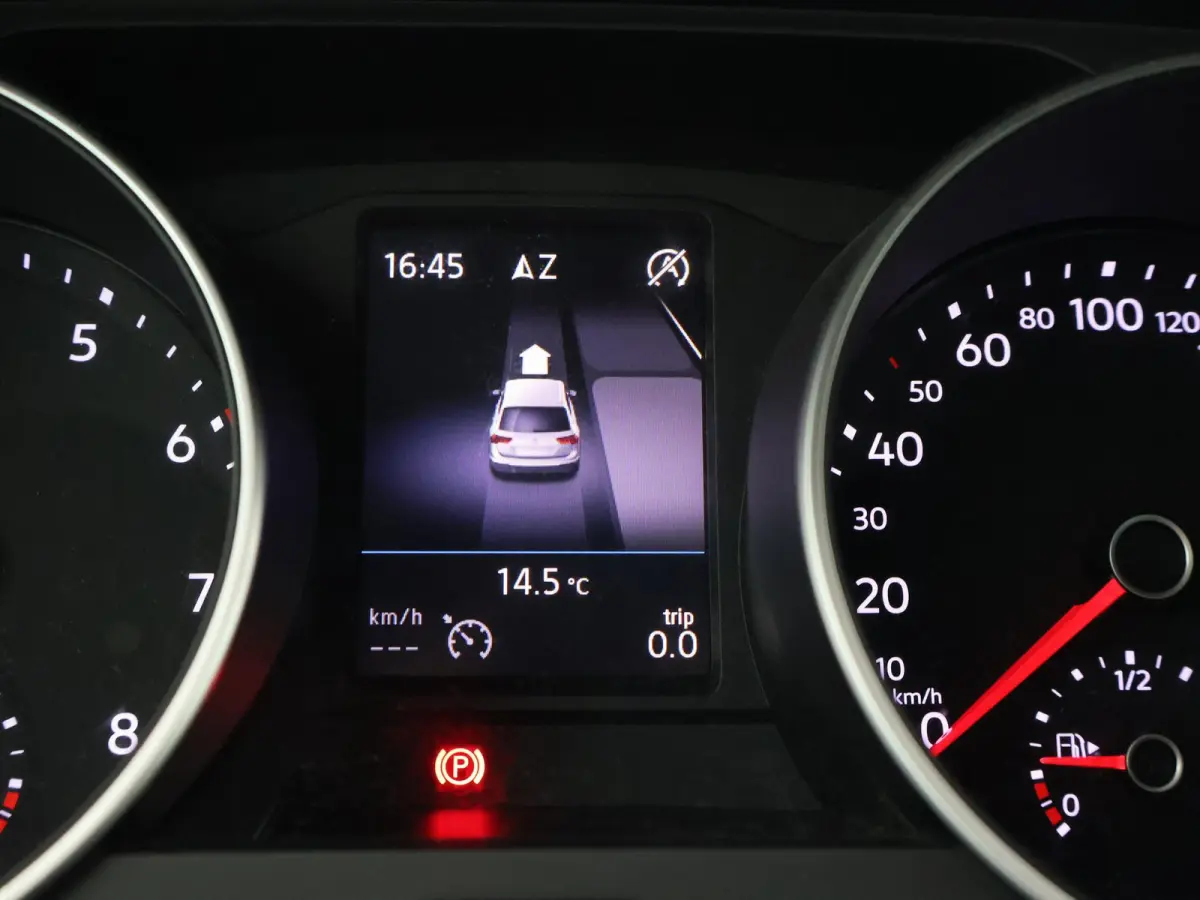 1.4 TSI + HEAD-UP DISPLAY | ADAPTIVE CRUISE | CAMERA | ELEKTR. ACHTERKLEP | STOELVERWARMING