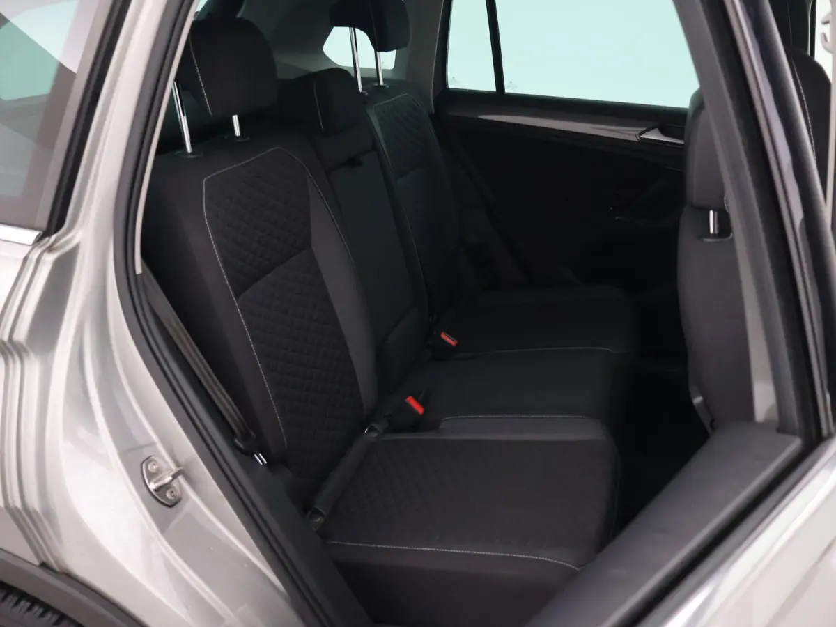 1.4 TSI + HEAD-UP DISPLAY | ADAPTIVE CRUISE | CAMERA | ELEKTR. ACHTERKLEP | STOELVERWARMING