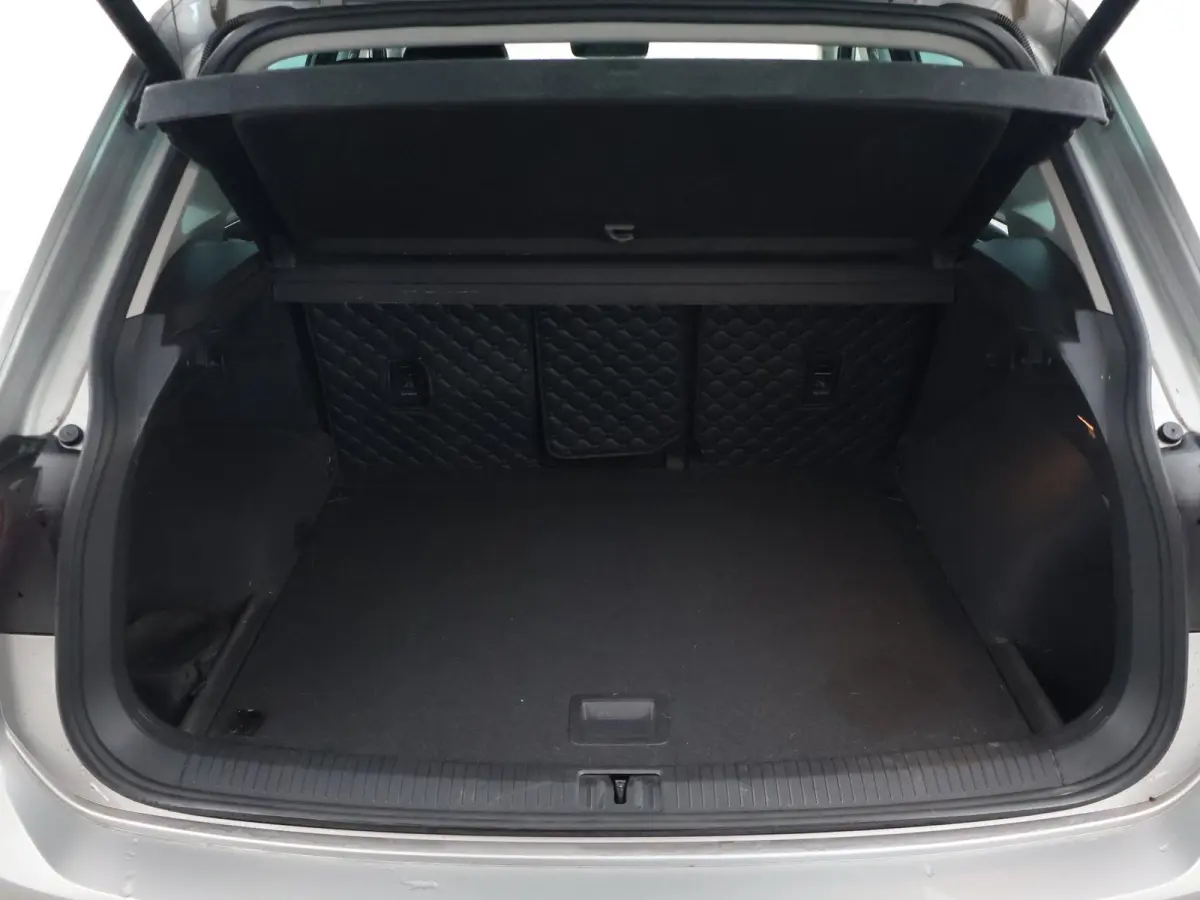 1.4 TSI + HEAD-UP DISPLAY | ADAPTIVE CRUISE | CAMERA | ELEKTR. ACHTERKLEP | STOELVERWARMING