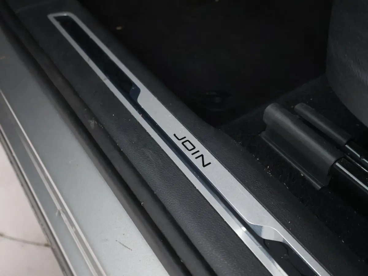 1.4 TSI + HEAD-UP DISPLAY | ADAPTIVE CRUISE | CAMERA | ELEKTR. ACHTERKLEP | STOELVERWARMING