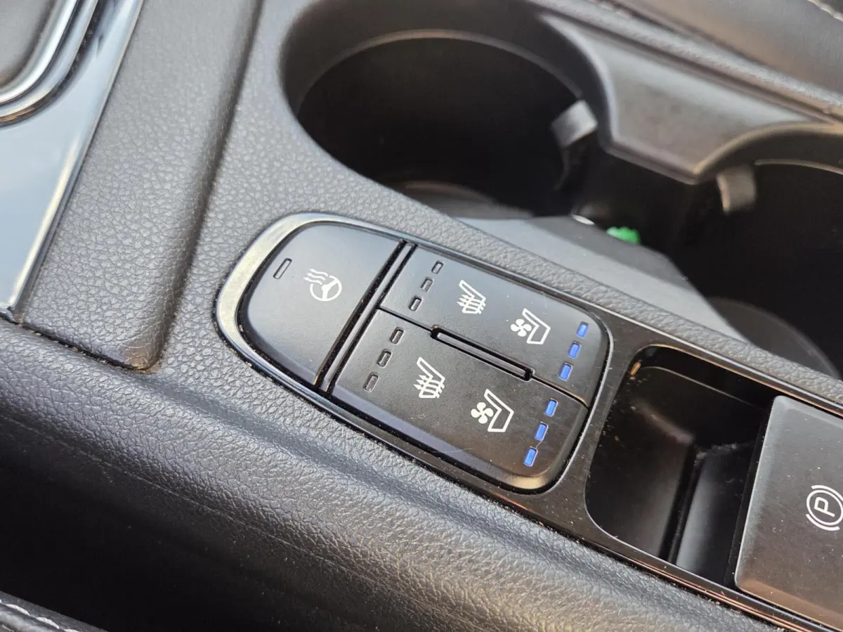 1.6 GDi Hybrid ExecutiveLine | Trekhaak / 18" / Leder | 1e Eigenaar / Dealer onderh.