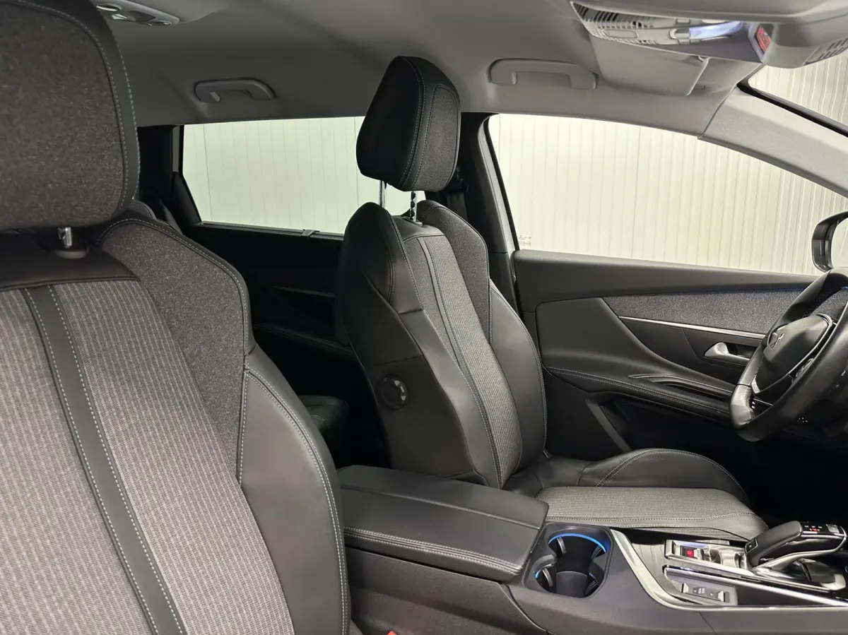 1.2 PureTech Allure Pack|7 Persoons|Navi|Carplay|Cruise|Airco|