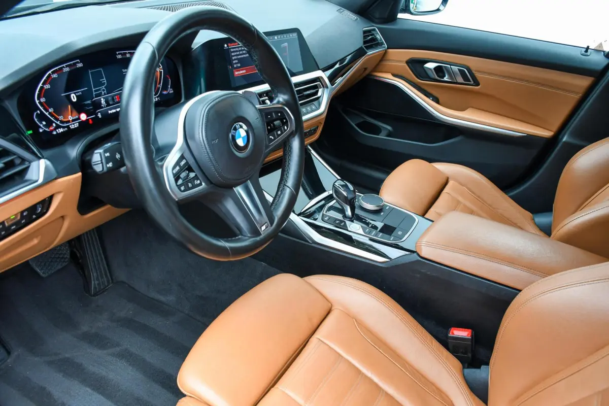 320i High Executive Leer LED NAP M-sport